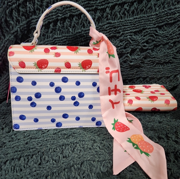 Betsey Johnson Strawberry Blueberry Spring Crossbody Handbag With Wallet NWT - Picture 2 of 7